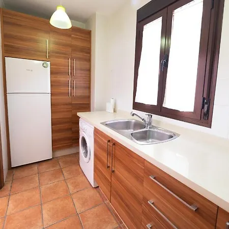 Casa Con Parking A 500m Del Tajo De *